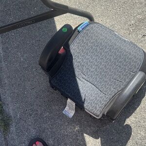 LuxRide Backless Booster Seat - Gray